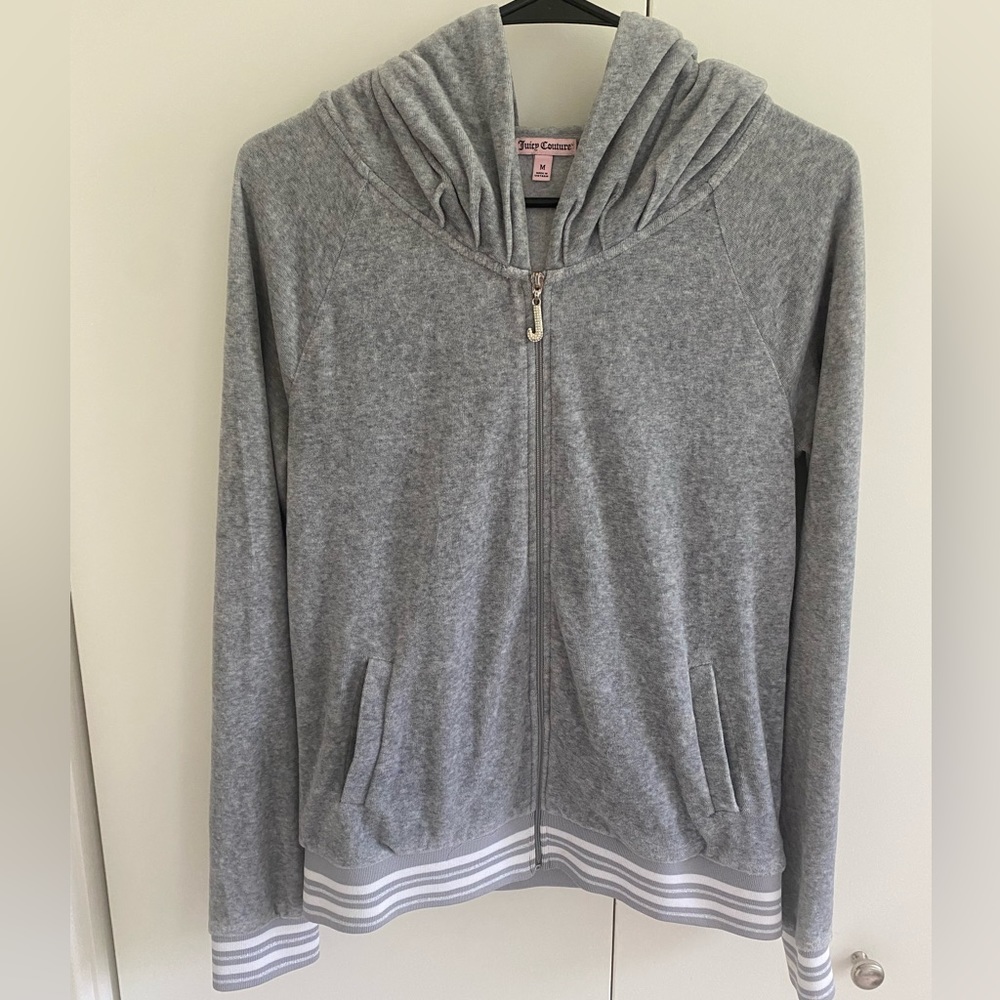 Y2K Juicy Couture Sweater  😍